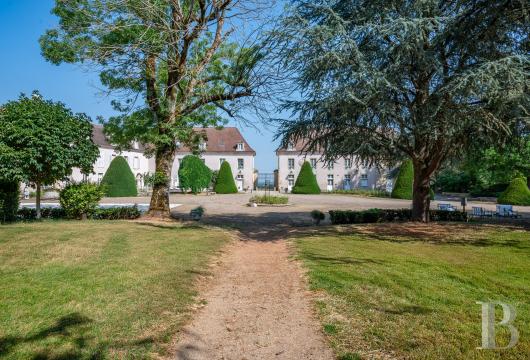 Dans l’Yonne, à équidistance de Paris, Lyon et Genève, une ancienne place forte médiévale et son parc aménagés pour accueillir calmes séjours et grands événements  - photo  n°48